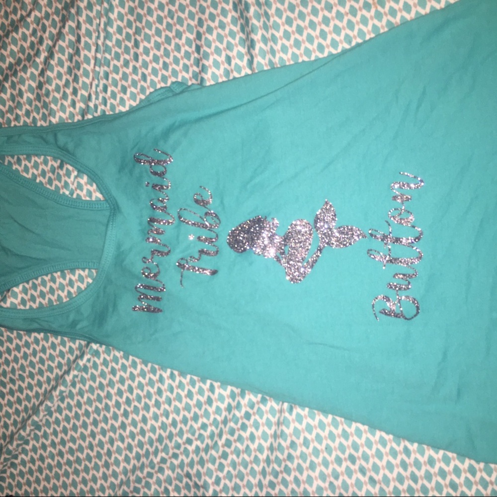 ʻMermaid Tribe Buttonʻ shirt